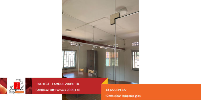 Glass
10mm clear tempered glass
Fabricator
Famous 2009 Ltd