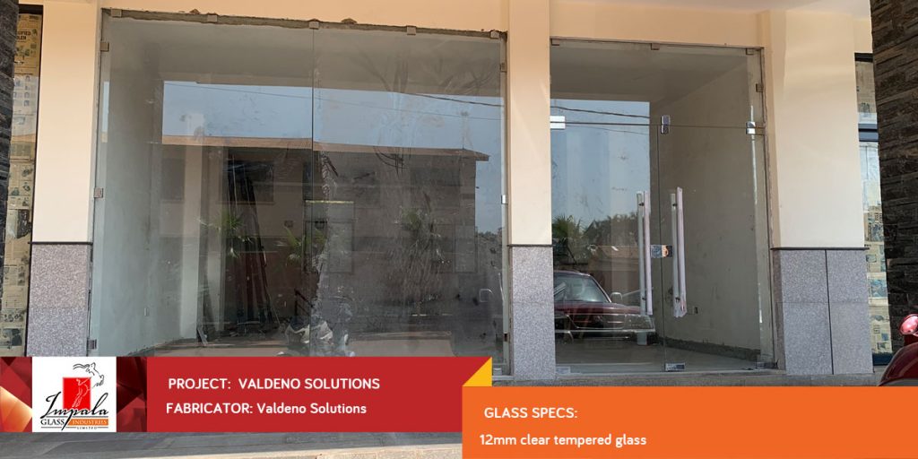 Glass
12mm clear tempered glass
Fabricator
Valdeno Solutions